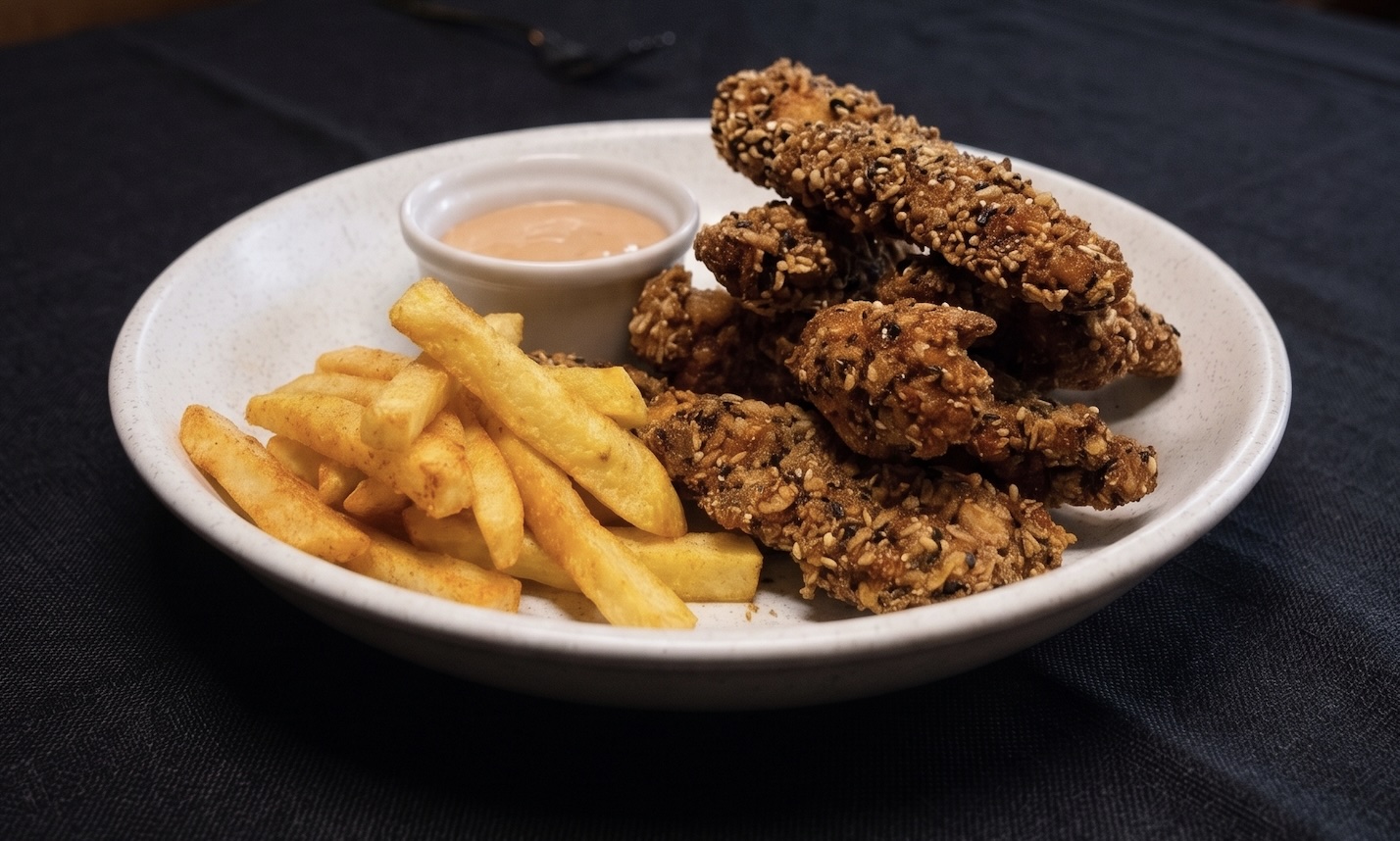 Pollo crujiente con papas fritas
